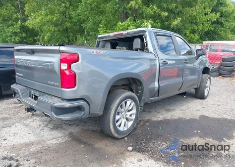 2020 Chevrolet Silverado 1500 4Wd Short Bed Custom z USA, uszkodzony, nr VIN 3GCUYBEF1LG354807